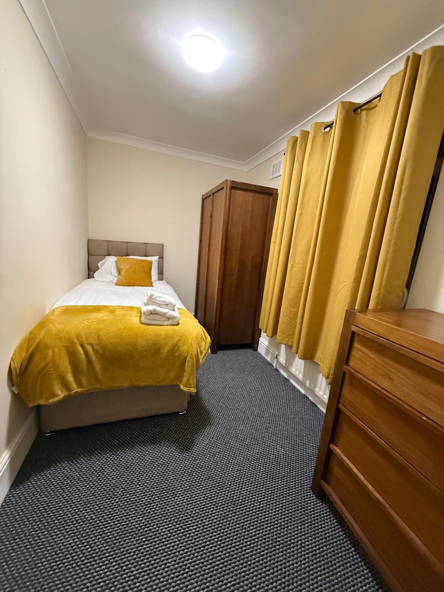 Hébergement de vacances Charming 3br House - Wifi Parking Pet Friendly *